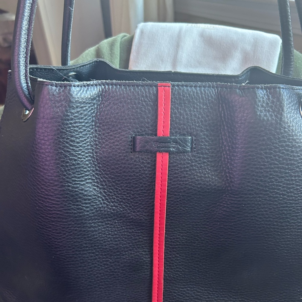 Hammitt❤️❤️Beautiful Black Hammitt  Leather  tote stunning shape. - Picture 5 of 11